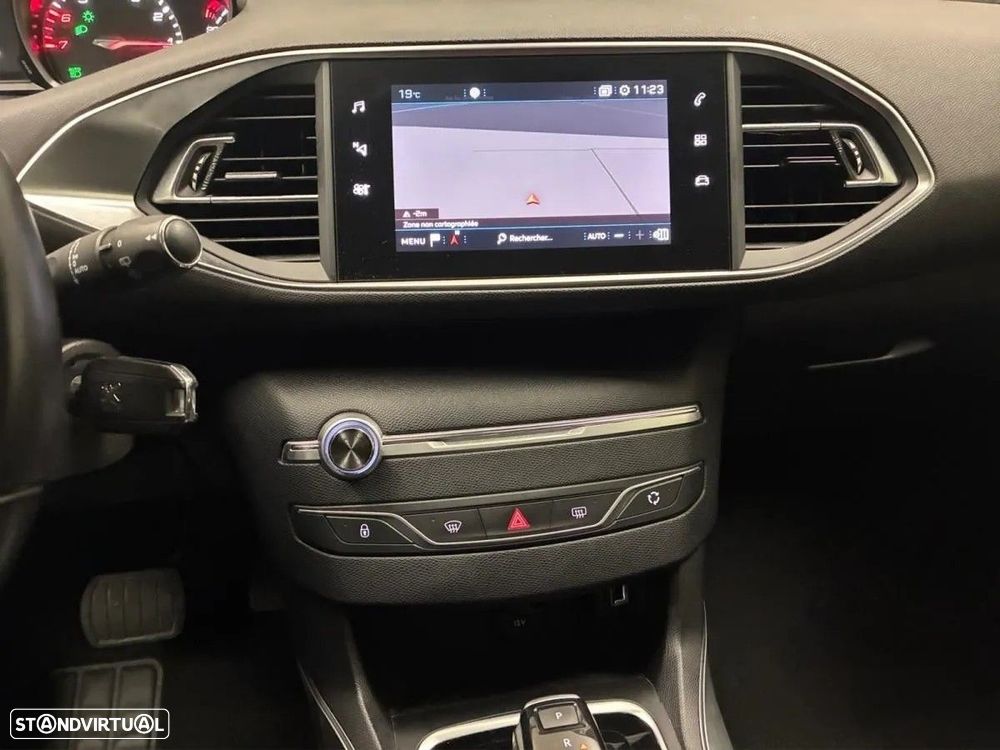 Peugeot 308 PureTech 130 GPF EAT8 Stop & Start Active - 10