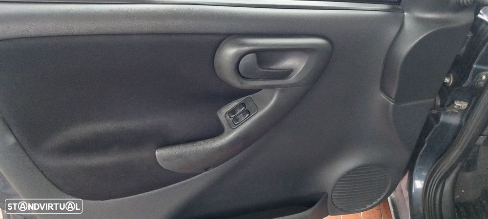 Opel Corsa 1.2 16V City - 4