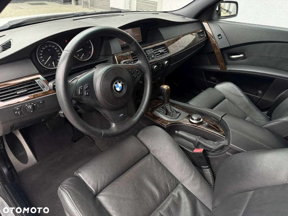 BMW Seria 5 540i Edition Sport - 17