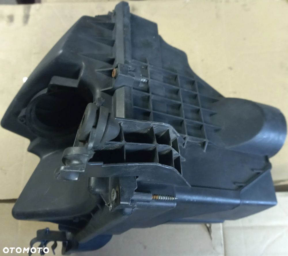 Volvo C30 S40 V50 1.6 D obudowa filtra powietrza - 3