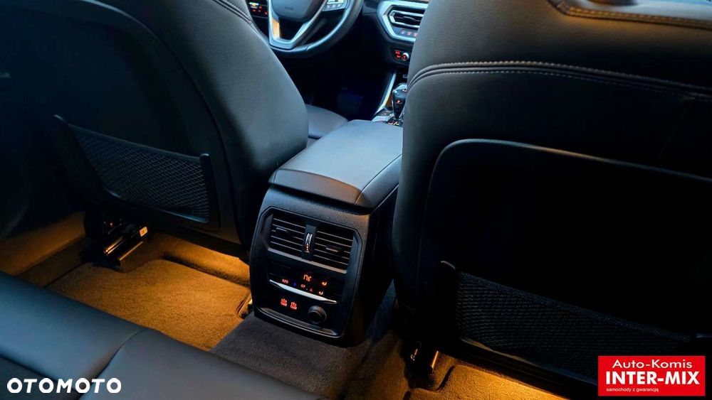 BMW Seria 3 320i GPF Advantage - 34