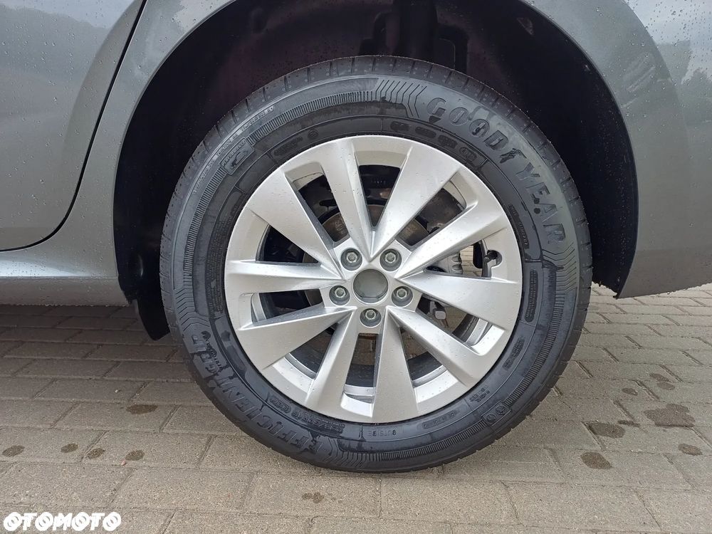 Skoda Kamiq 1.5 TSI Drive DSG - 11