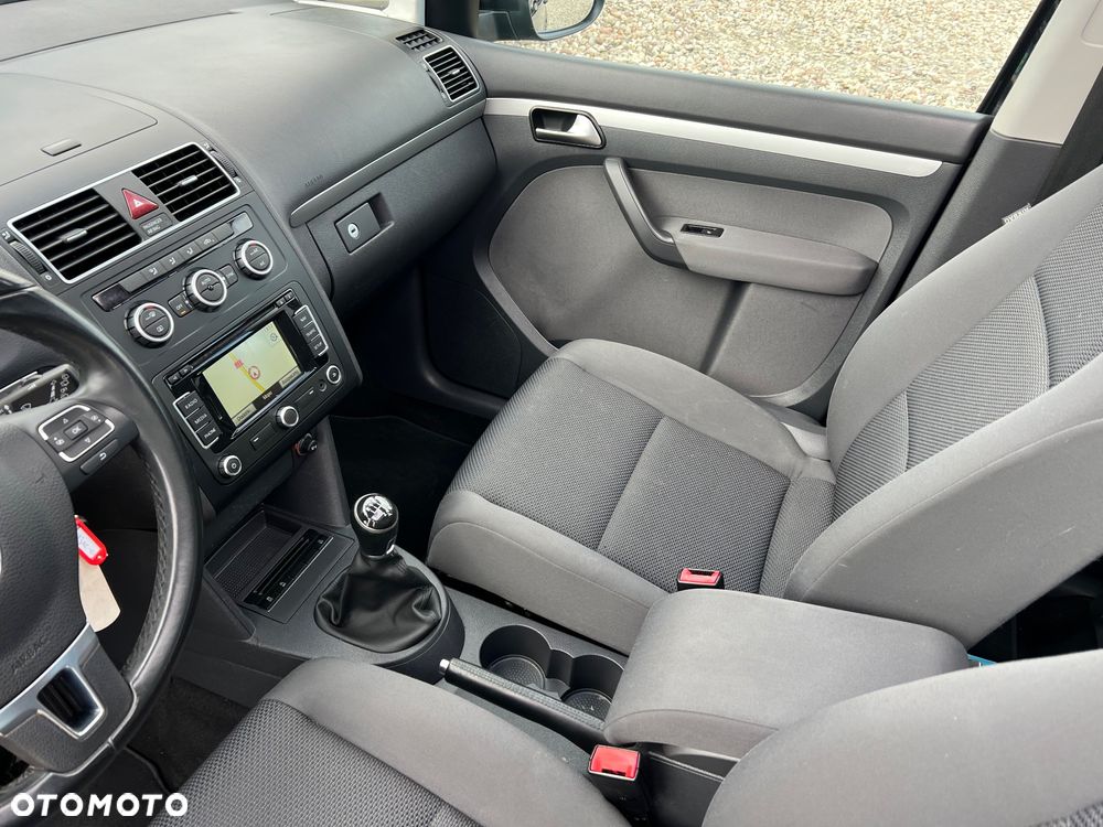 Volkswagen Touran 1.6 TDI DPF BlueMot Comfortline - 12