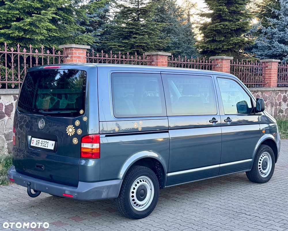 Volkswagen Multivan - 9