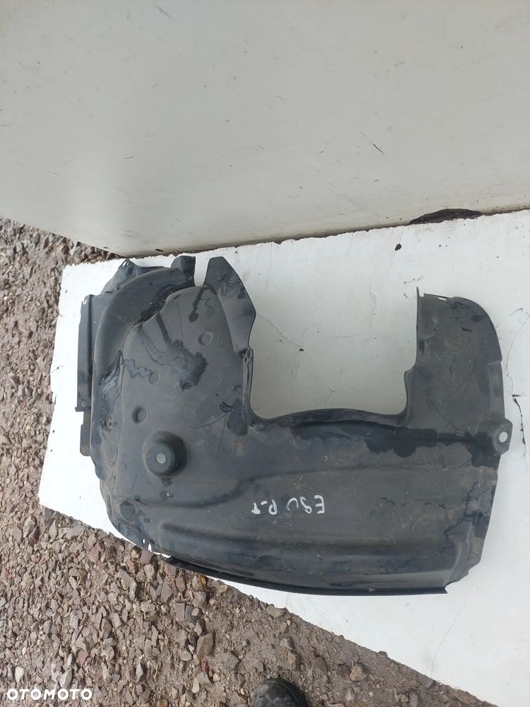 BMW 3 E90 E91 NADKOLE PRAWY PRZÓD TYLNA CZĘŚĆ - 1