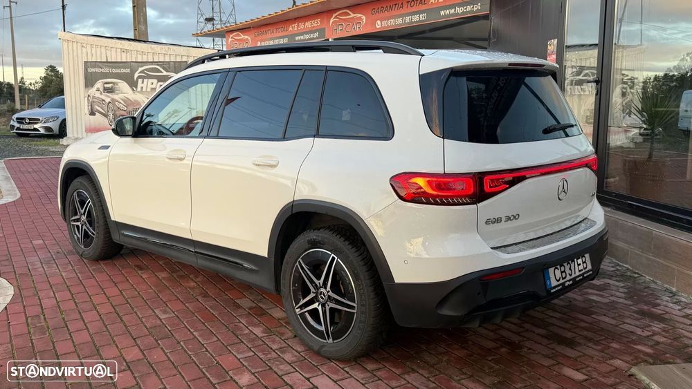 Mercedes-Benz EQB 300 4Matic Progressive - 11