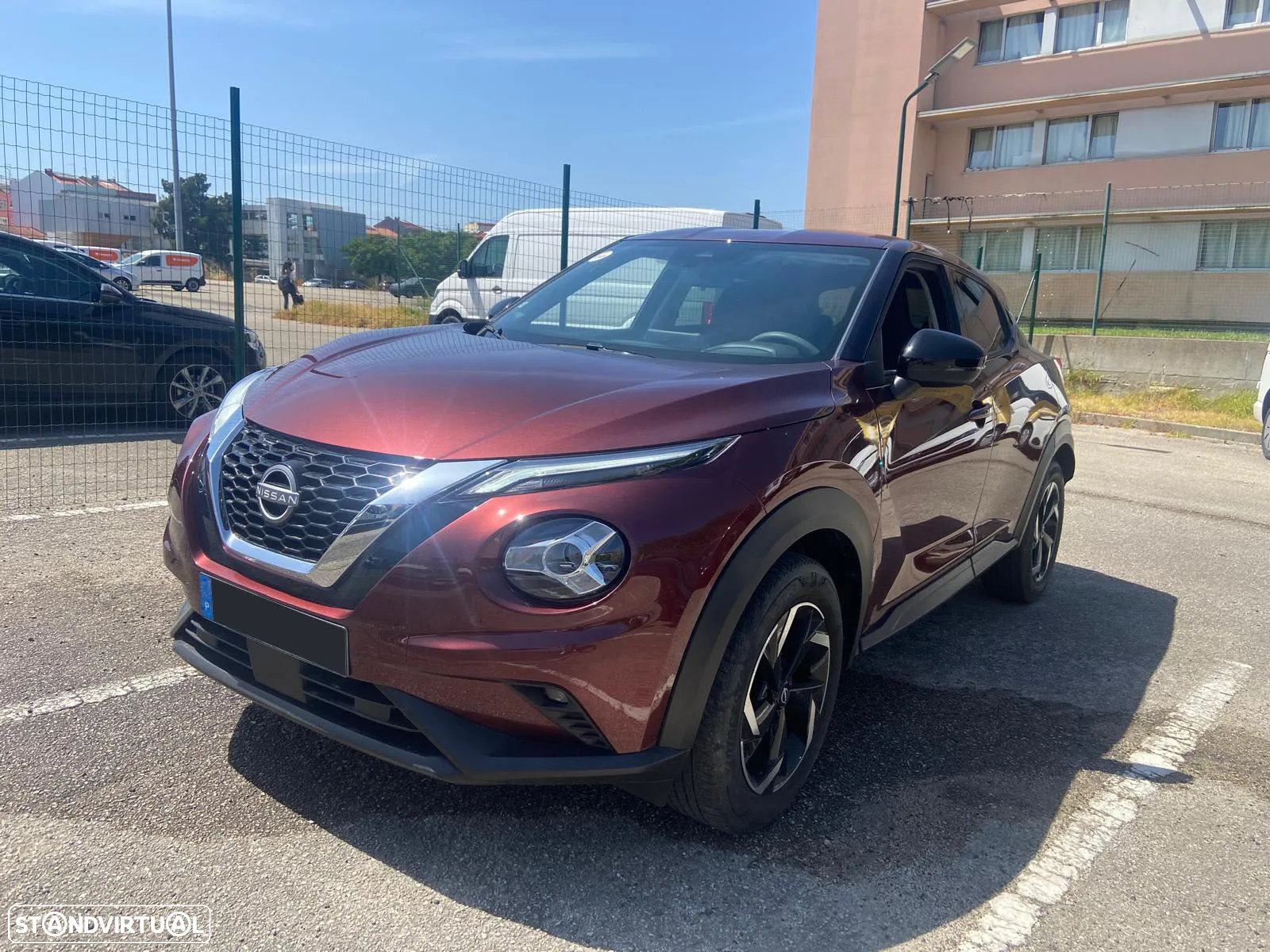 Nissan Juke 1.0 DIG-T N-Connecta DCT - 2