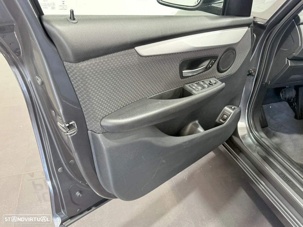 BMW 225xe Active Tourer Advantage - 18