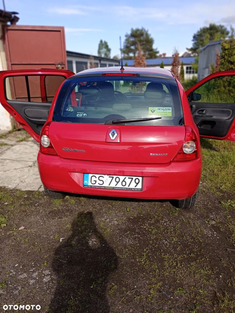 Renault Clio - 2