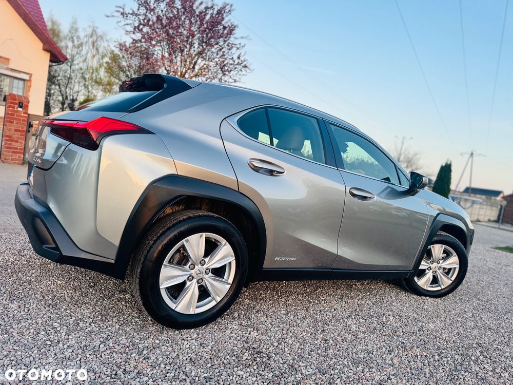 Lexus UX 200 GPF Business 2WD - 35