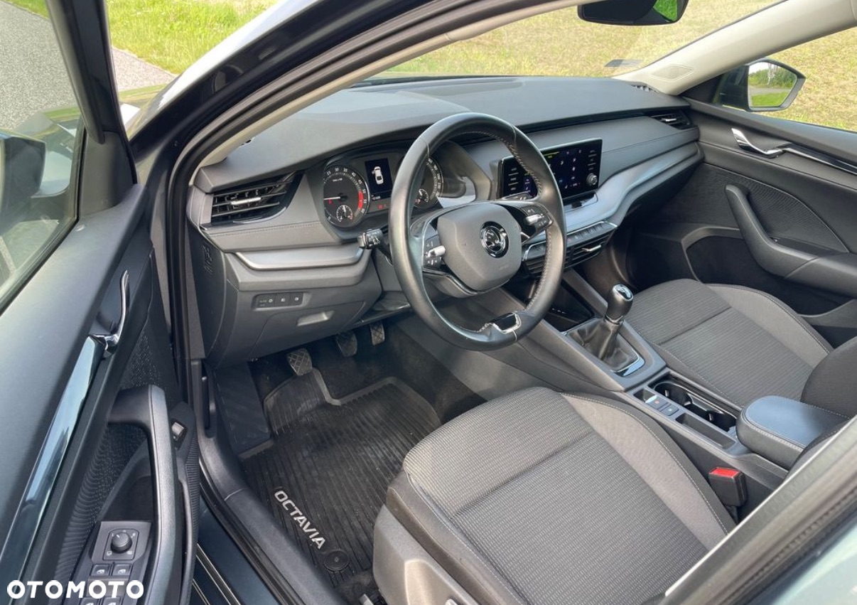 Skoda Octavia 2.0 TDI Ambition - 10