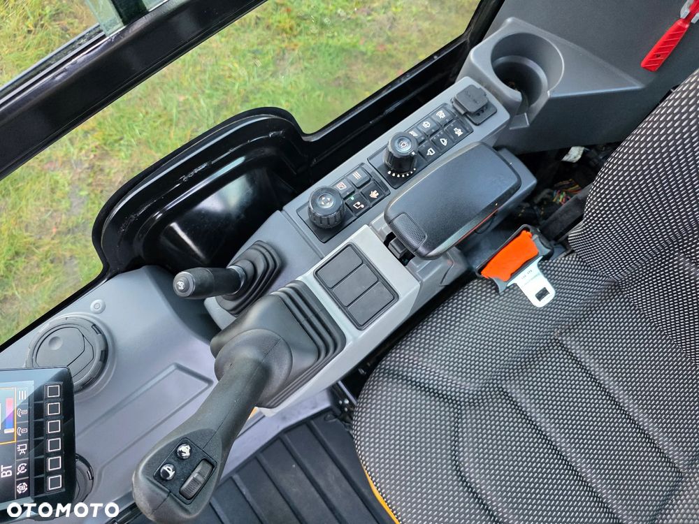 Caterpillar 301.8 - 19