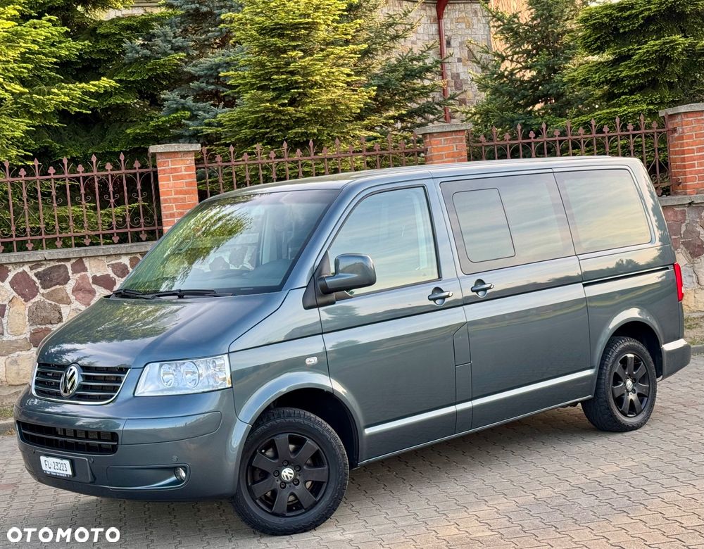 Volkswagen Multivan - 2