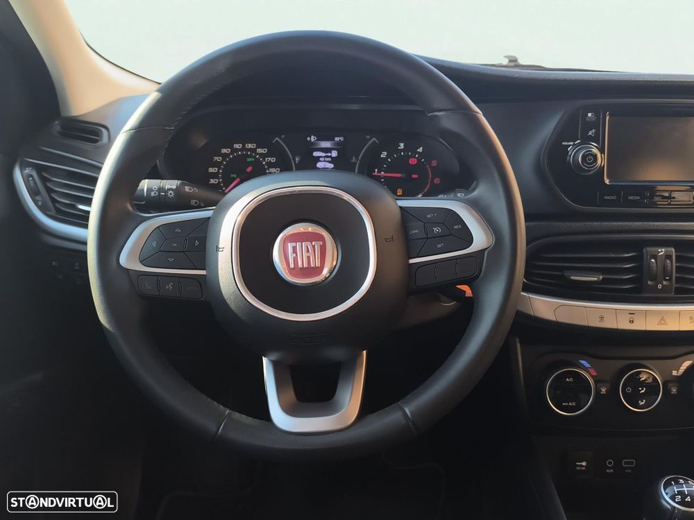 Fiat Tipo Station Wagon 1.3 M-Jet Lounge - 12
