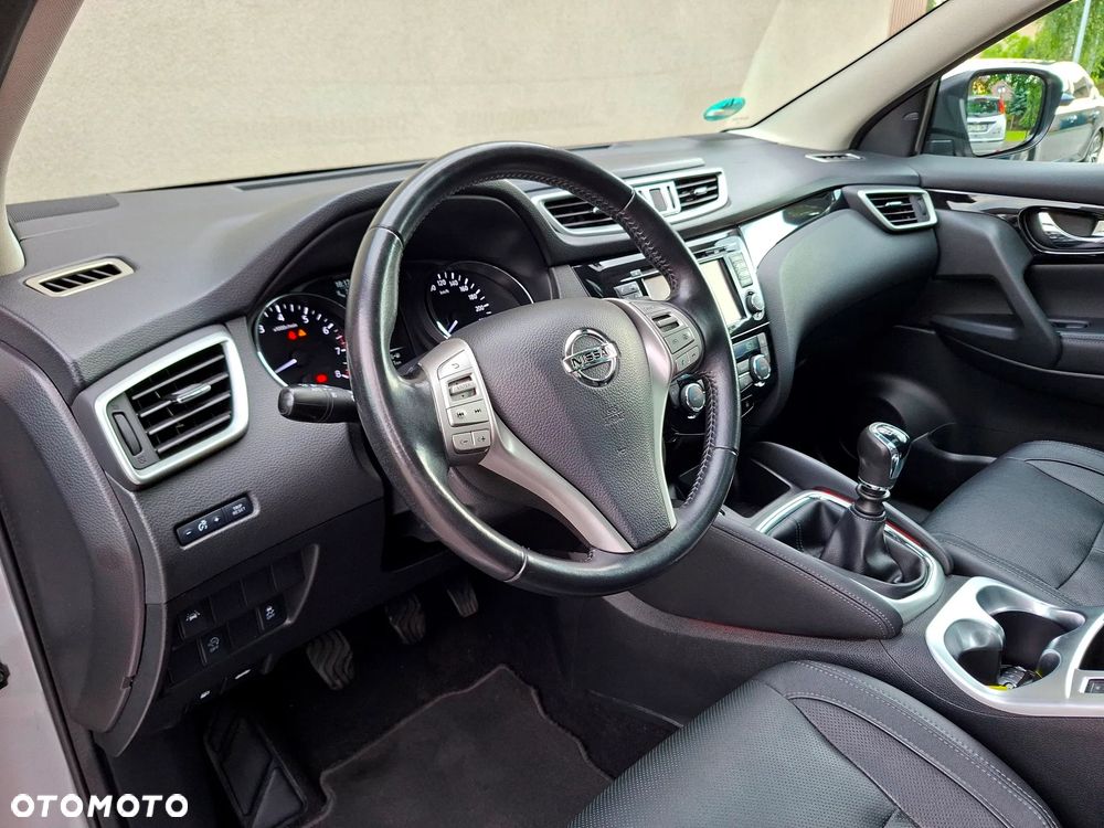 Nissan Qashqai 1.6 DIG-T Tekna+ - 33