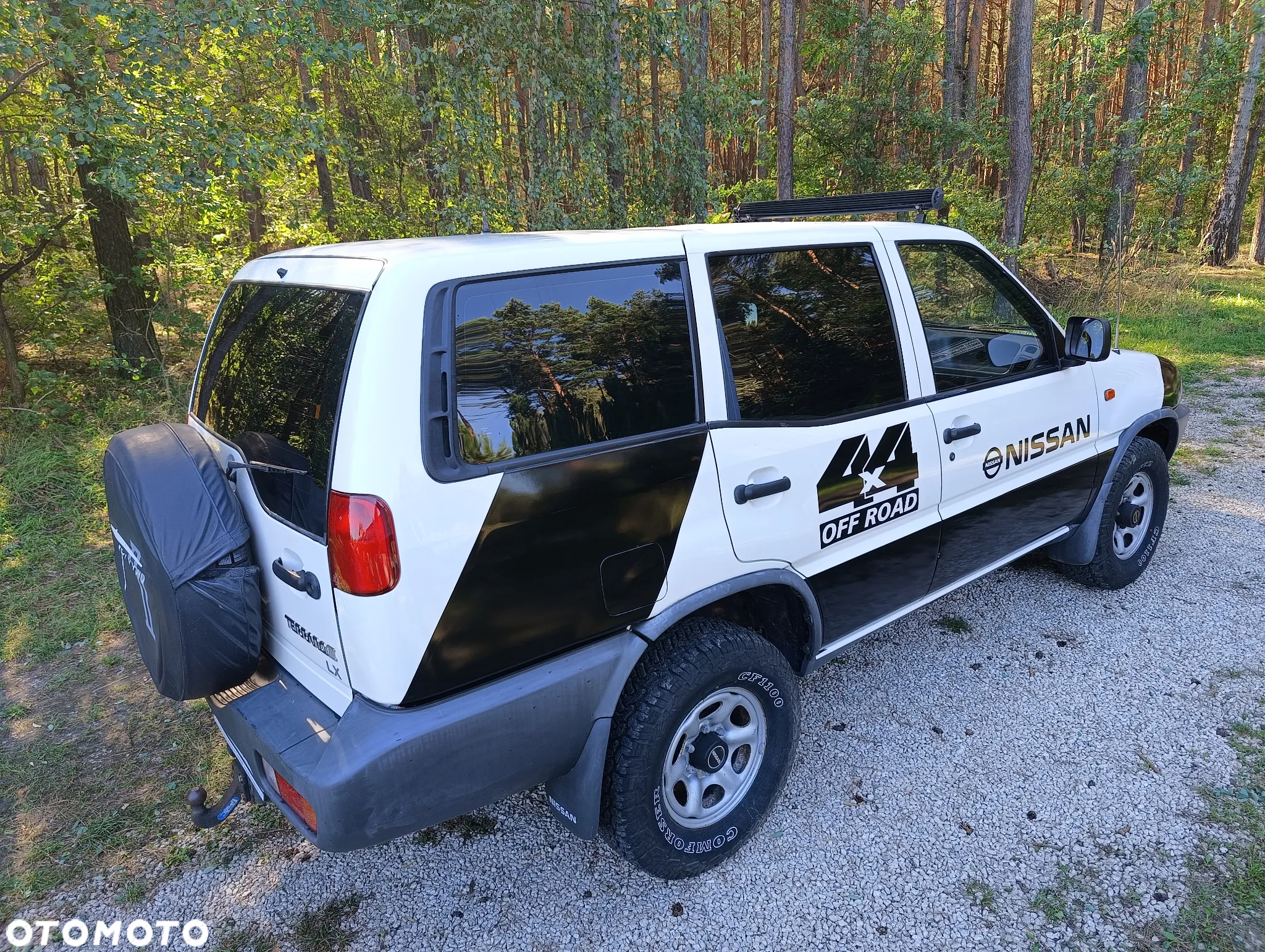 Nissan Terrano II 2.4 Wagon SGX - 4