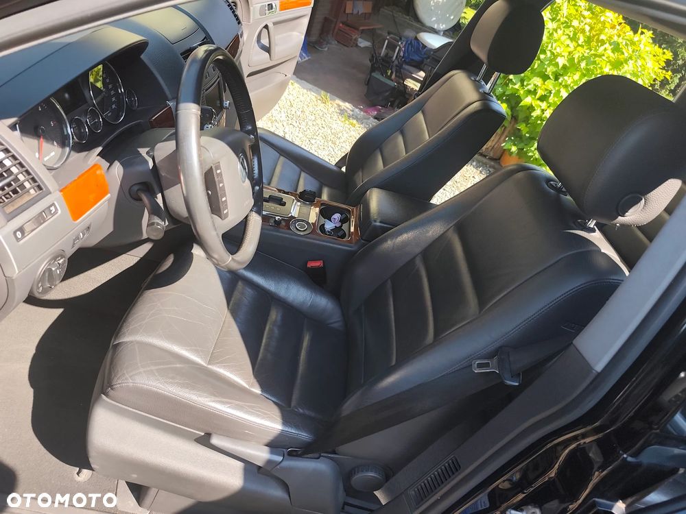 Volkswagen Touareg 2.5 R5 TDI Tiptr - 15