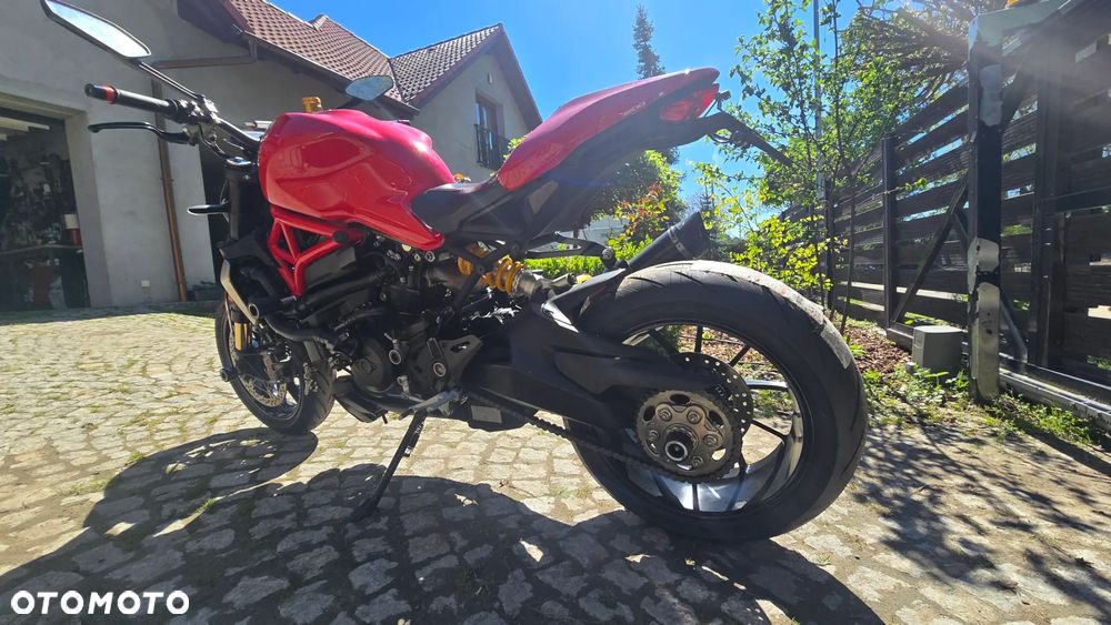 Ducati Monster - 10