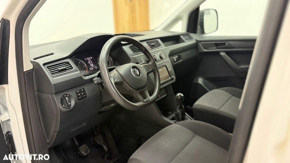 Volkswagen Caddy - 6