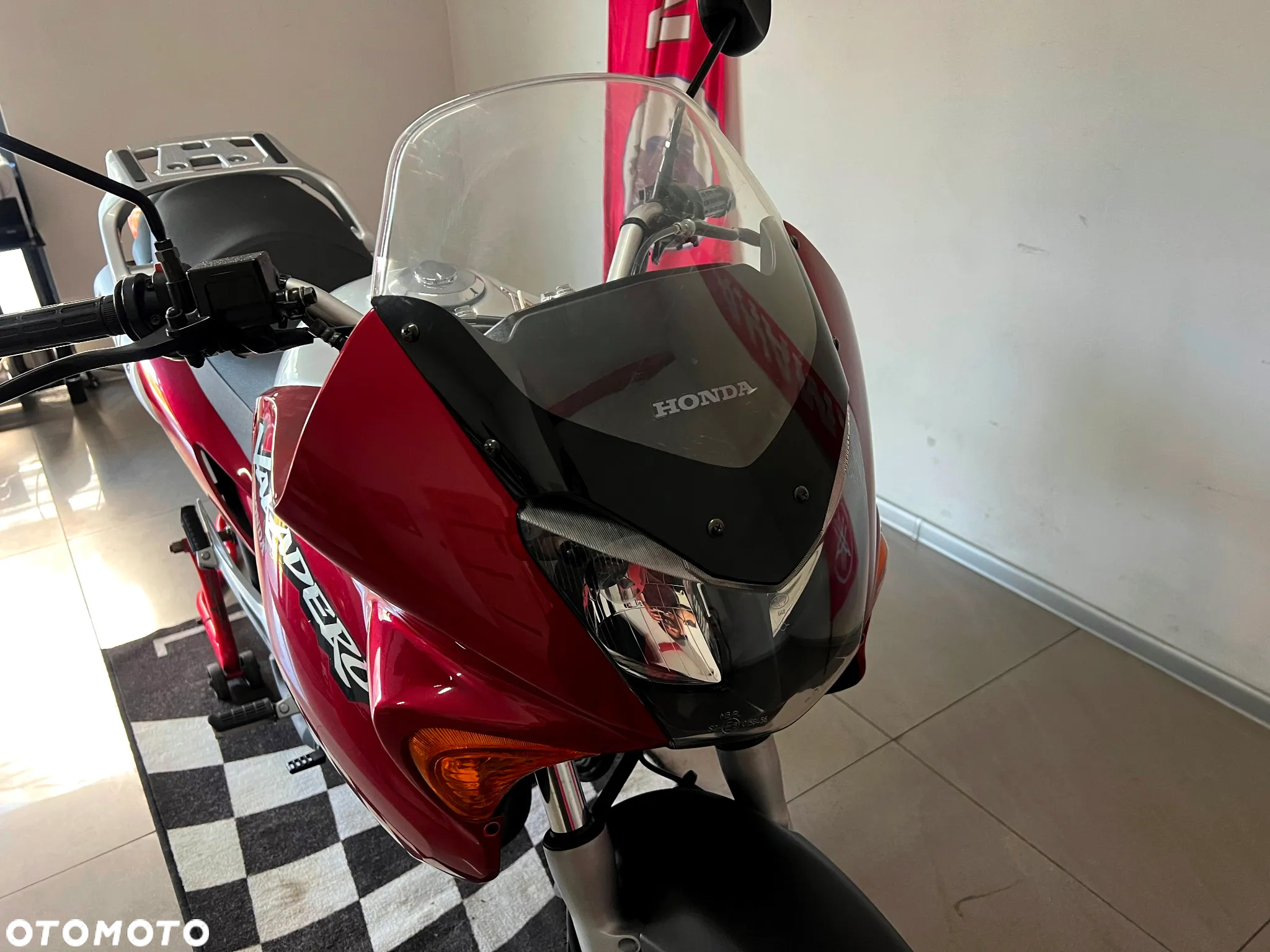 Honda XL - 18