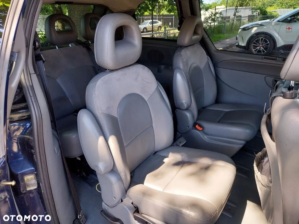 Chrysler Voyager 2.8 Executive LX CRD - 16