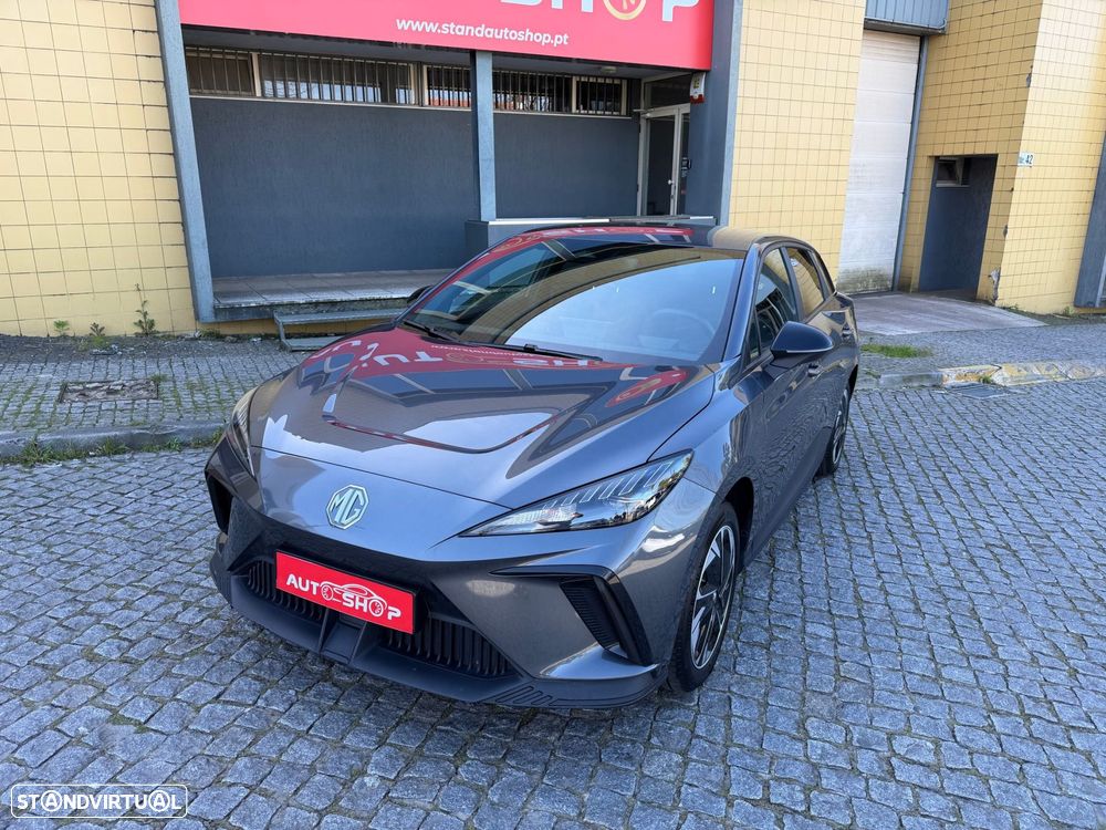 MG MG4 64 kWh Luxury - 11