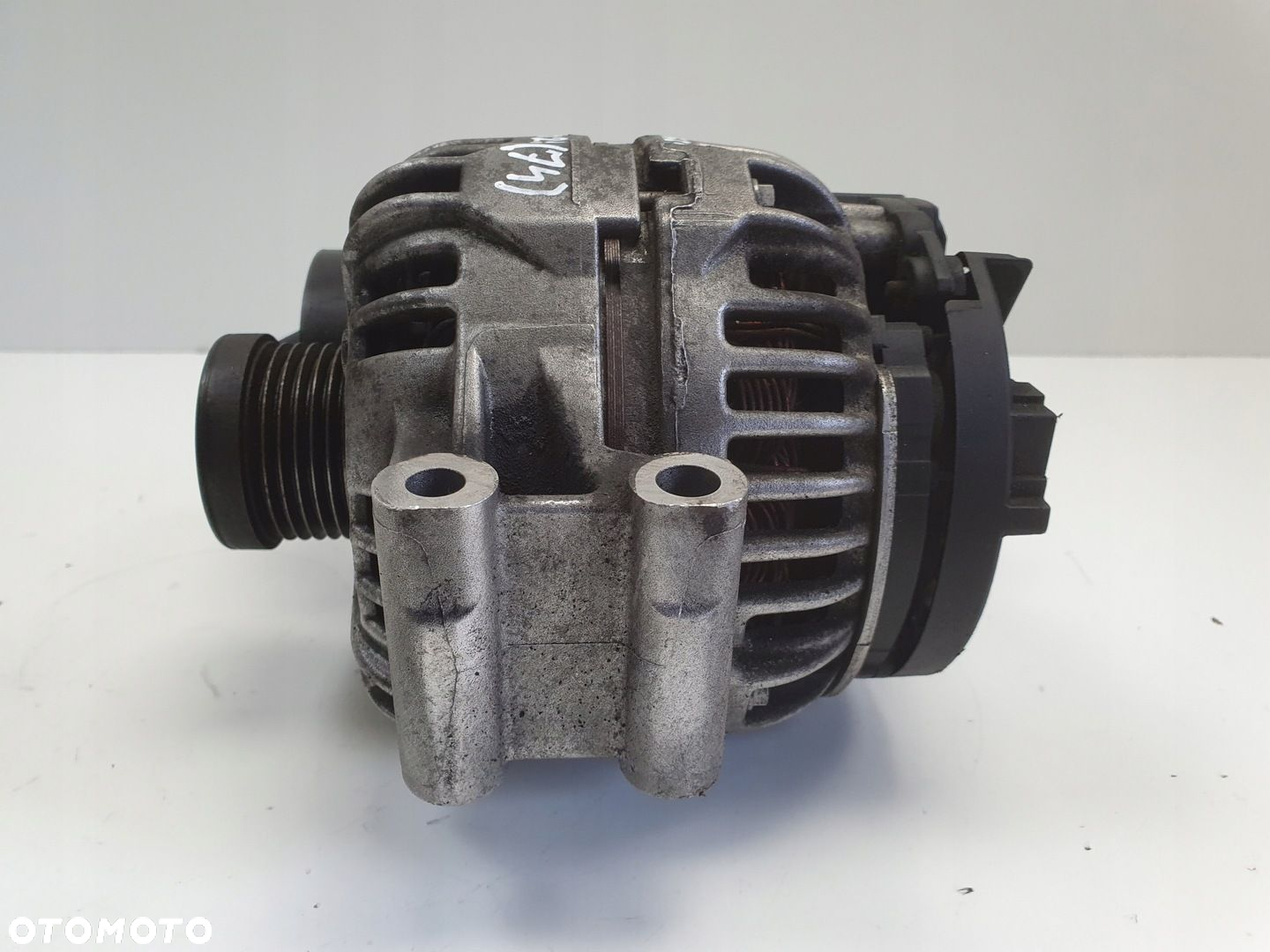 BMW E90 2.5 i ALTERNATOR 0124525083 155A bosch - 5