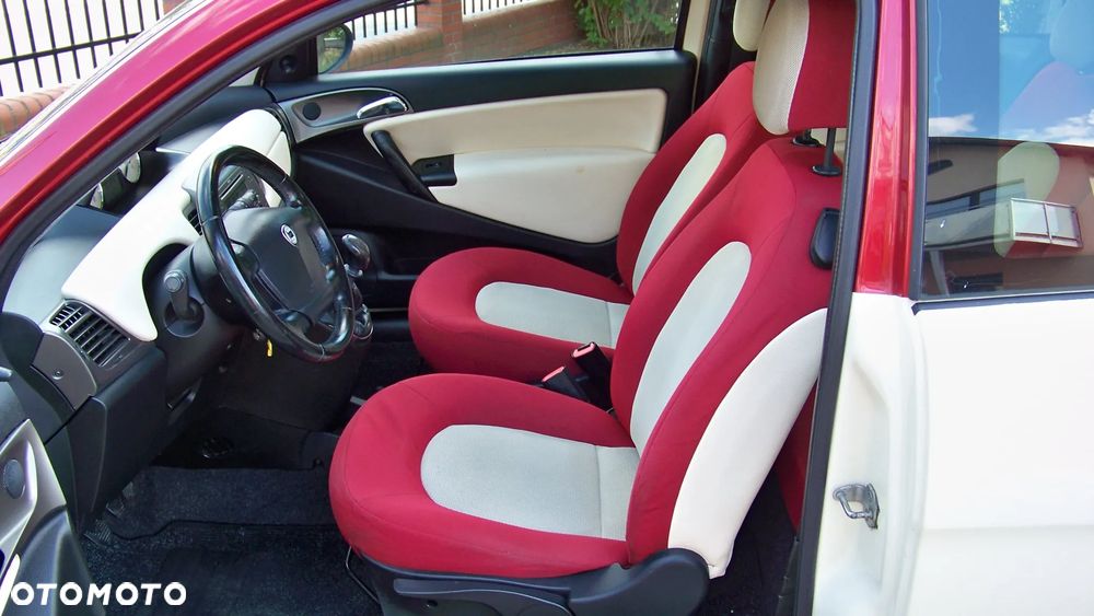 Lancia Ypsilon 1.2 16v Class - 13