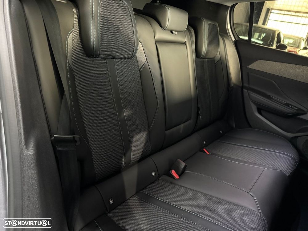 Peugeot 308 1.2 PureTech Allure - 13