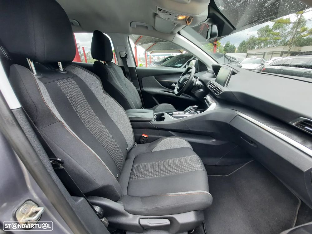 Peugeot 3008 1.6 BlueHDi Style EAT6 - 26