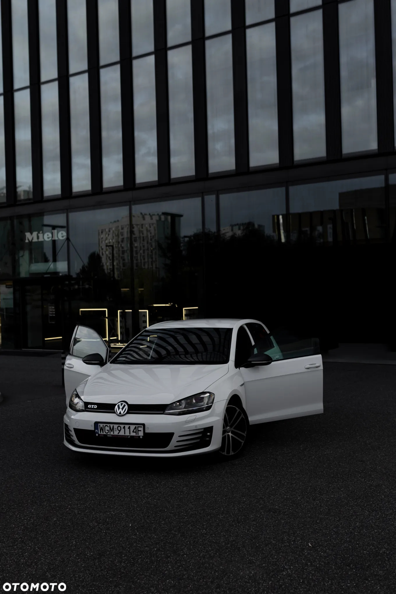 Volkswagen Golf VII 2.0 TDI BMT GTD - 16