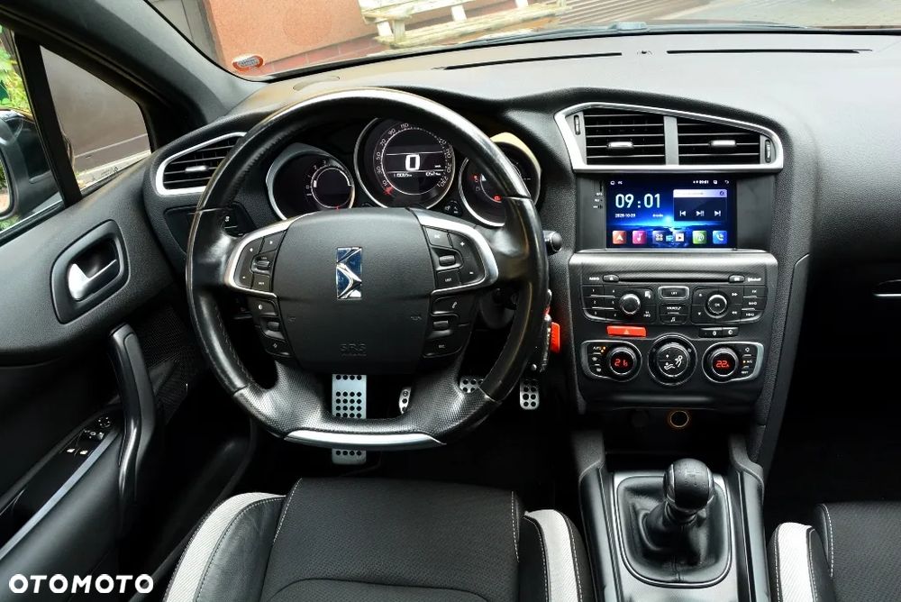 Citroën DS4 1.6 HDi SoChic - 26