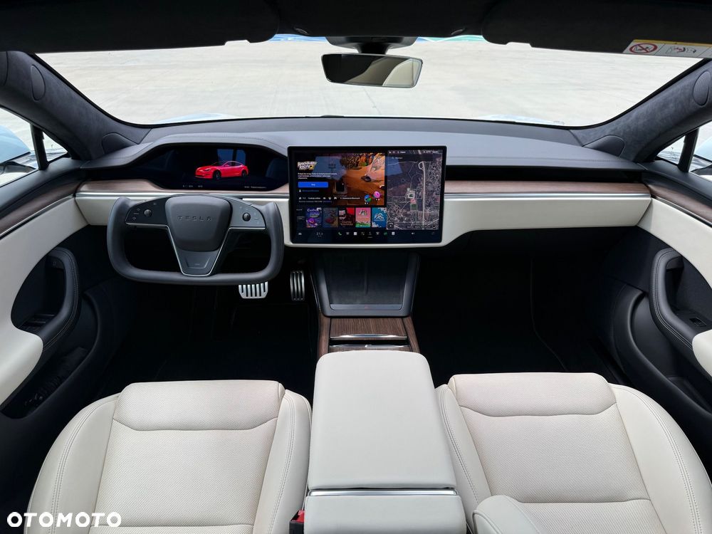 Tesla Model S - 6