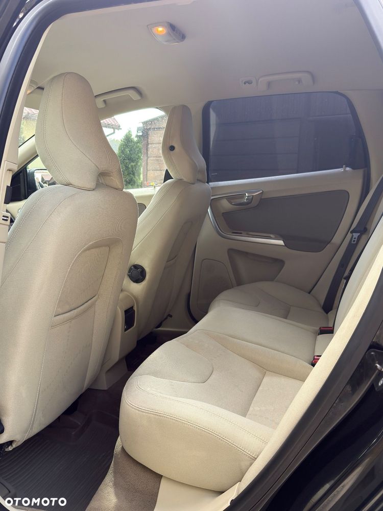Volvo XC 60 2.4D AWD - 18