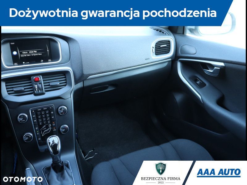 Volvo V40 - 10