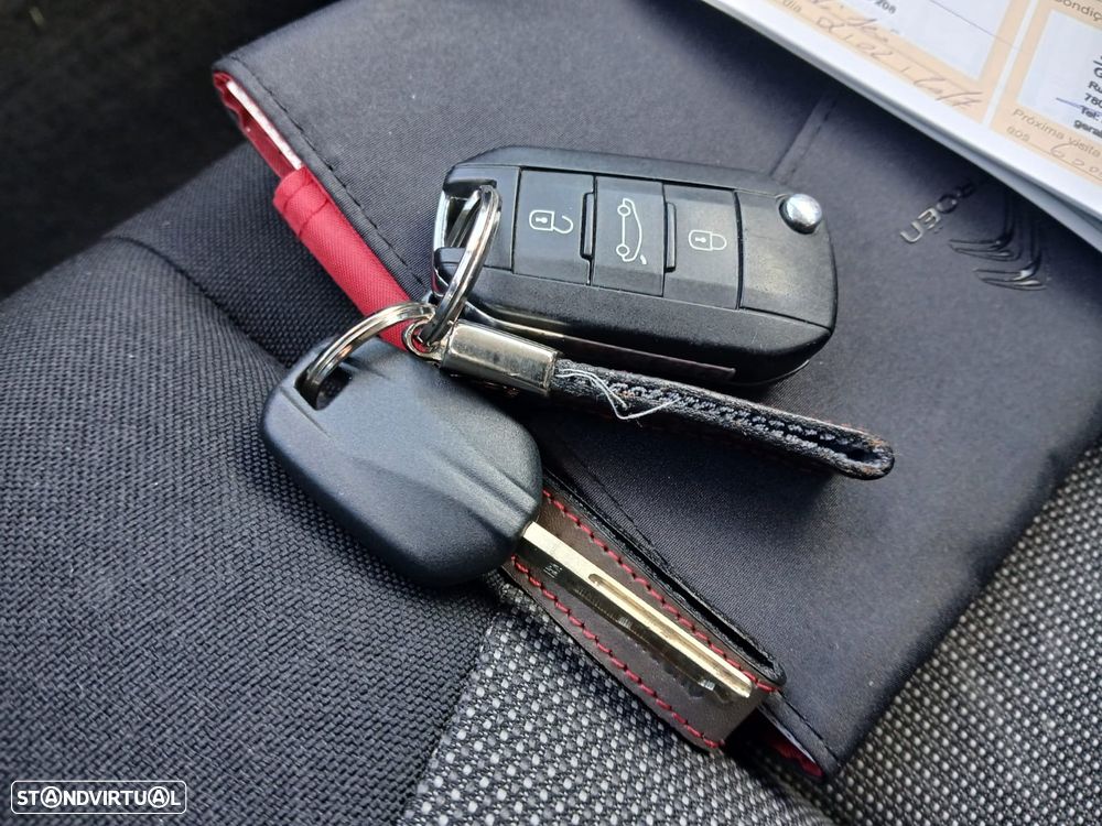 Citroën C4 Cactus 1.6 e-HDi Feel Ed.Hello ETG6 - 28