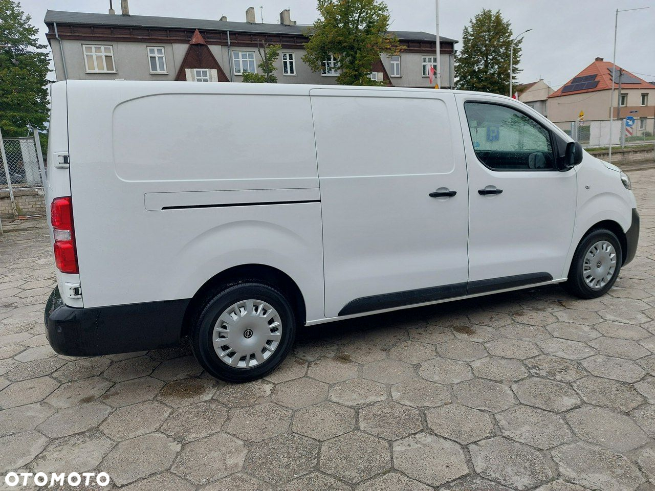 Opel Vivaro - 8