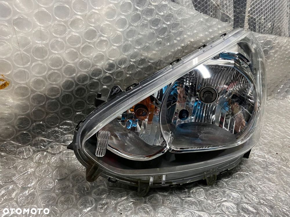 LAMPA LEWA MITSUBISHI SPACE STAR II STANLEY W0563 - 2