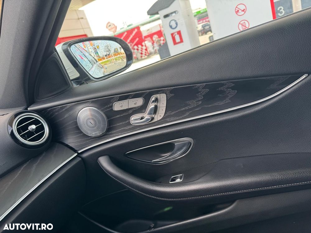 Mercedes-Benz E - 8