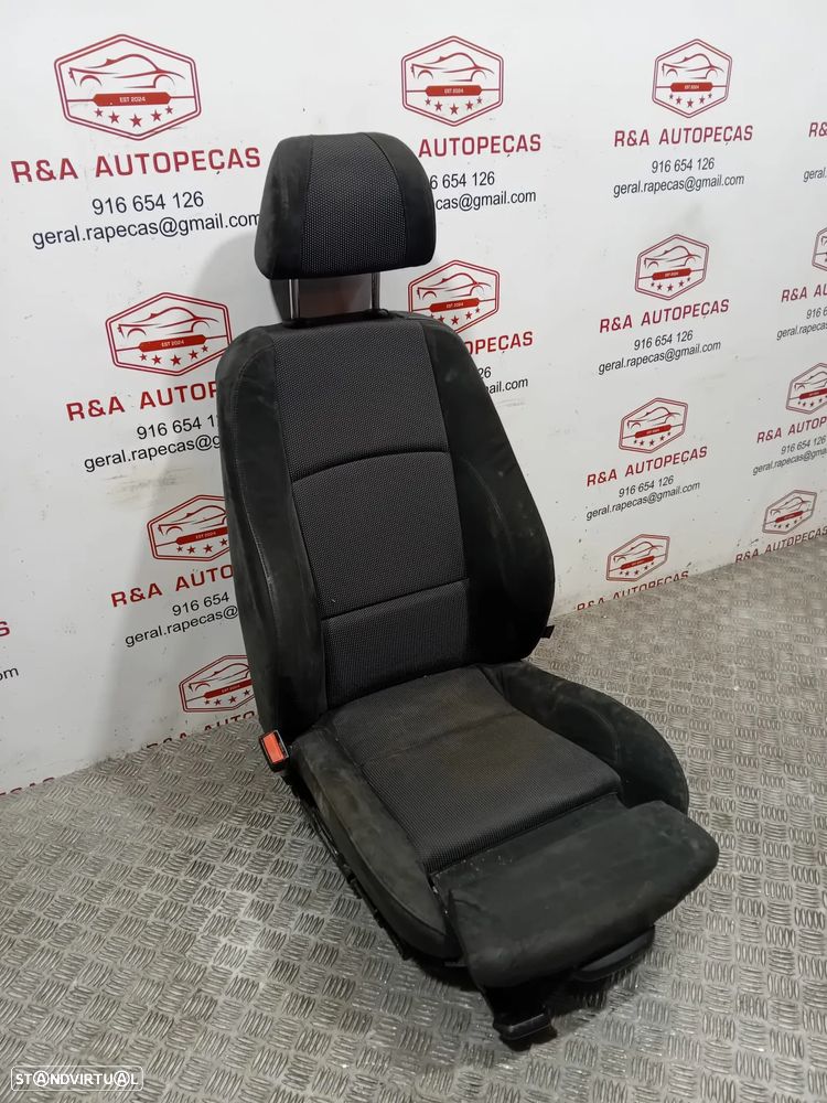 Conjunto de Bancos BMW Série 3 Coupe E92 Pack M em Alcântara Original - 14