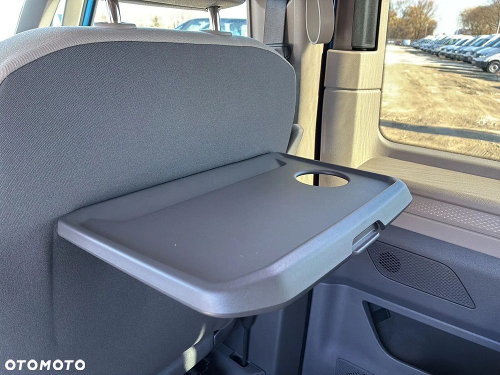 Volkswagen Multivan - 31