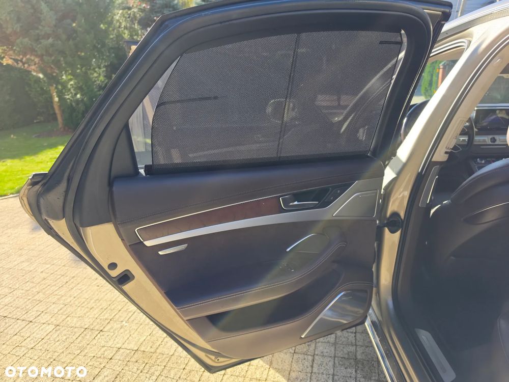 Audi A8 - 19
