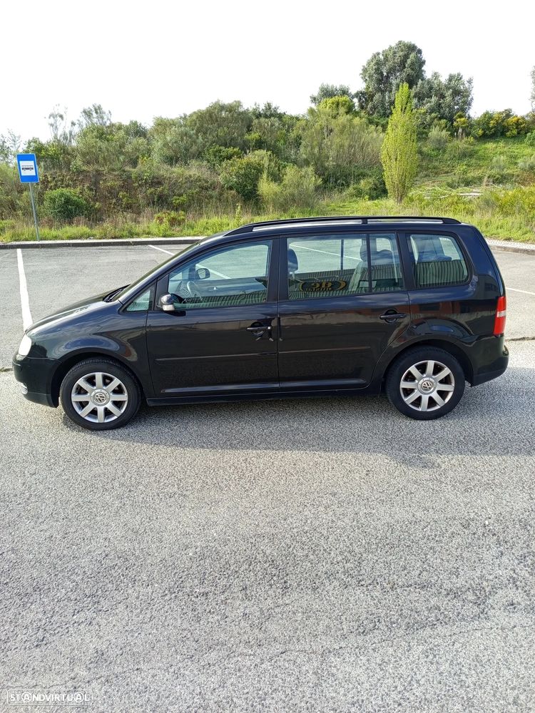 VW Touran 1.9 TDi Basis 7L - 4