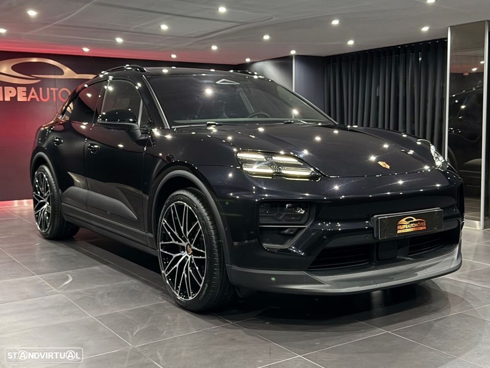 Porsche Macan Electric 4 - 9