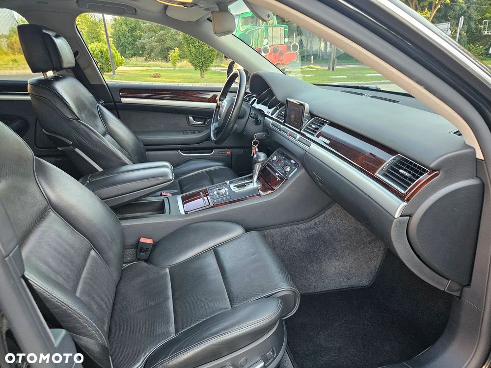 Audi A8 4.2 FSI L Quattro - 14