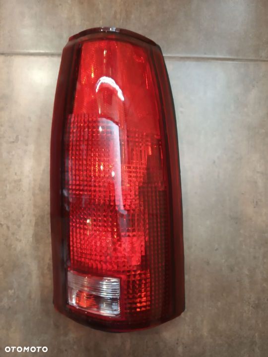 NOWA NOWE lampy lampa prawa lewa tyl tylna tylne CHEVROLET TAHOE SUBURBAN c/K BLAZER silverado pickup c1500 k1500 GMC YUKON cadillac ESCALADE c2500 k2500 C3500 K3500 sierra rear lamp tail left right - 4