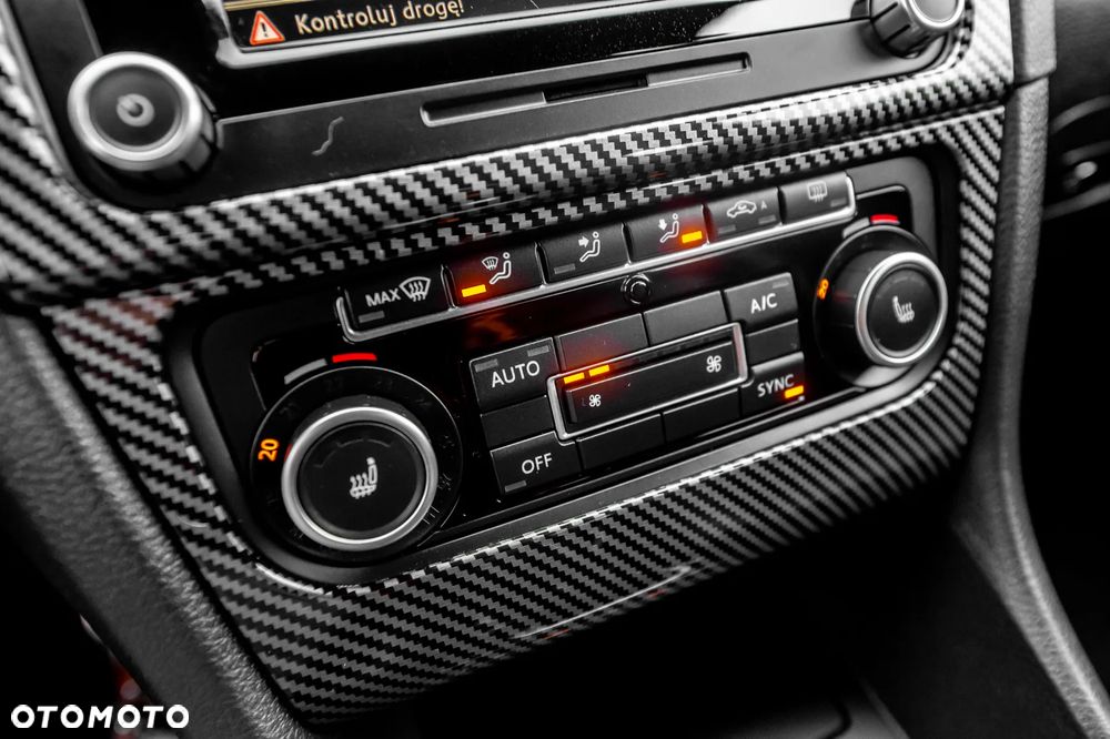 Volkswagen Golf 2.0 GTI DSG - 25
