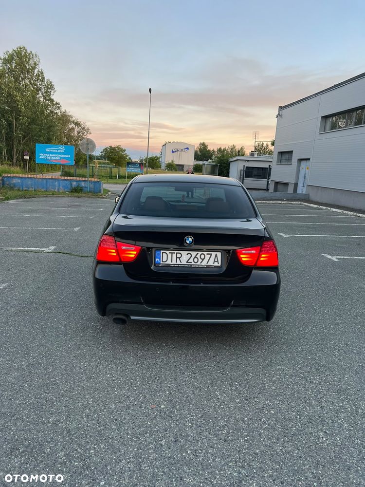 BMW Seria 3 320i - 6