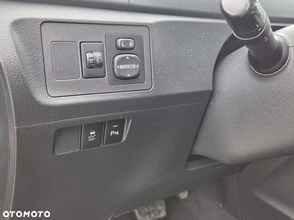 Toyota Verso 1.8 Multidrive Edition - 21