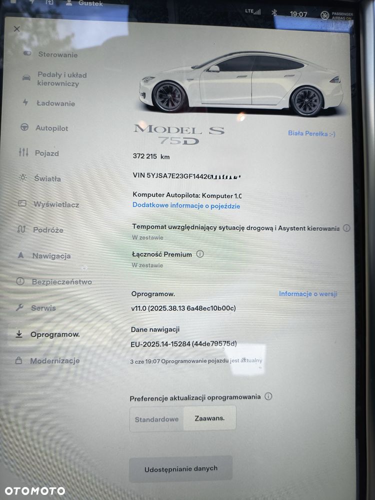 Tesla Model S - 14